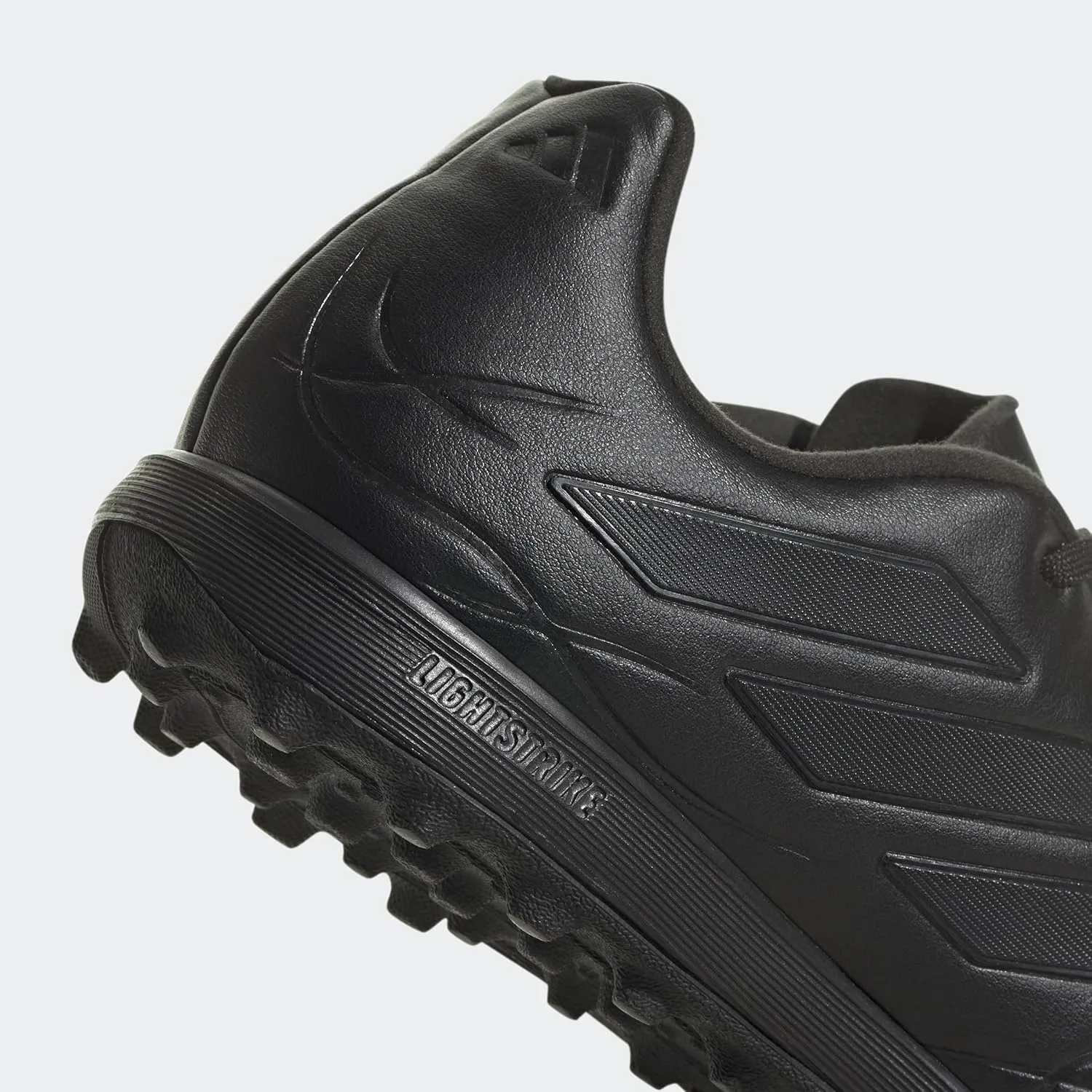 adidas Unisex-Adult Copa Pure.3 Turf Soccer Shoe