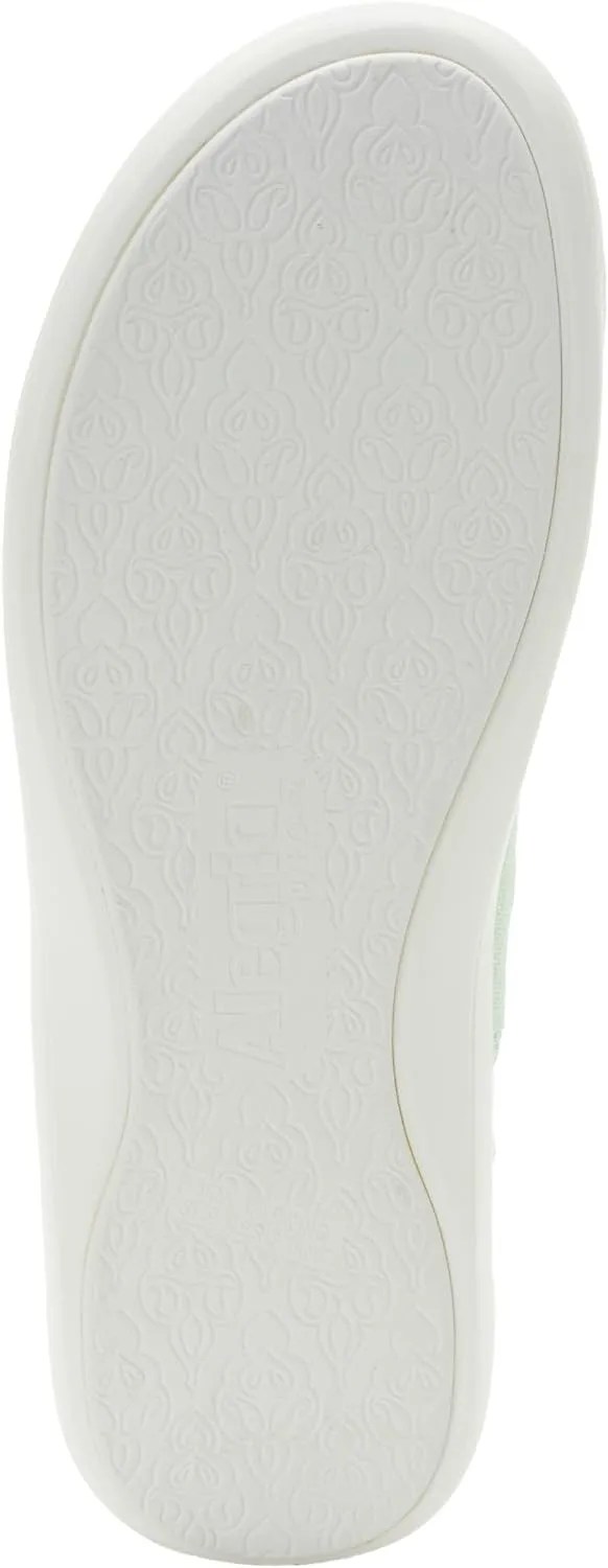 Alegria Steadie - Timeless Comfort, Arch Support and Style - Slip On Knit Lighweight Women's Shoe for Everyday Elegance and Slip-Resistant - Nursing, Healthcare and Hospitality Professionals