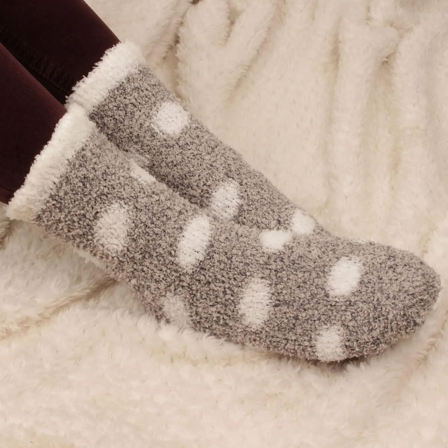 BambooMN Women's Soft Warm Fuzzy Fluffy Polka Dot Cuff Crew Home Socks