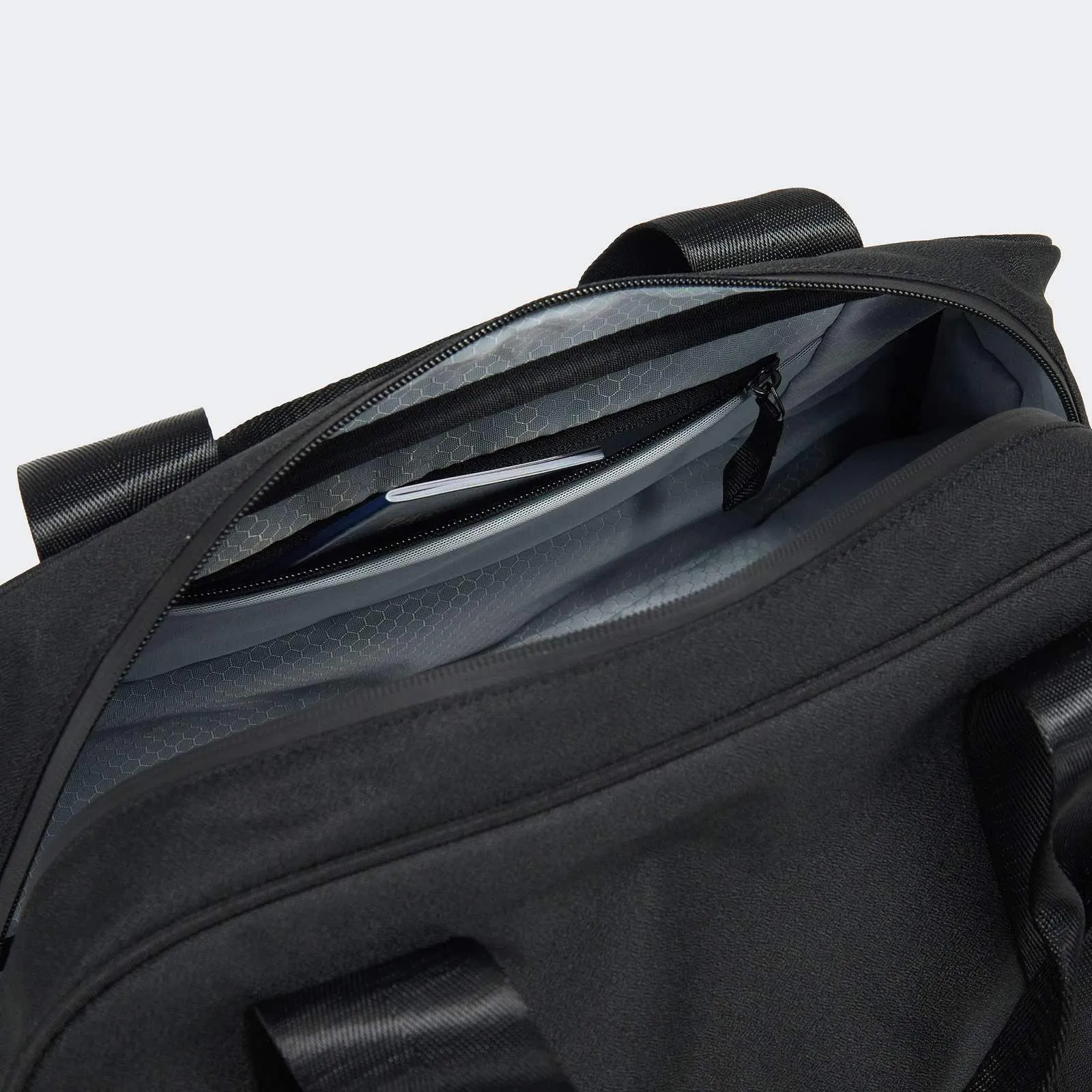 Banwagon Gym Duffel 23L