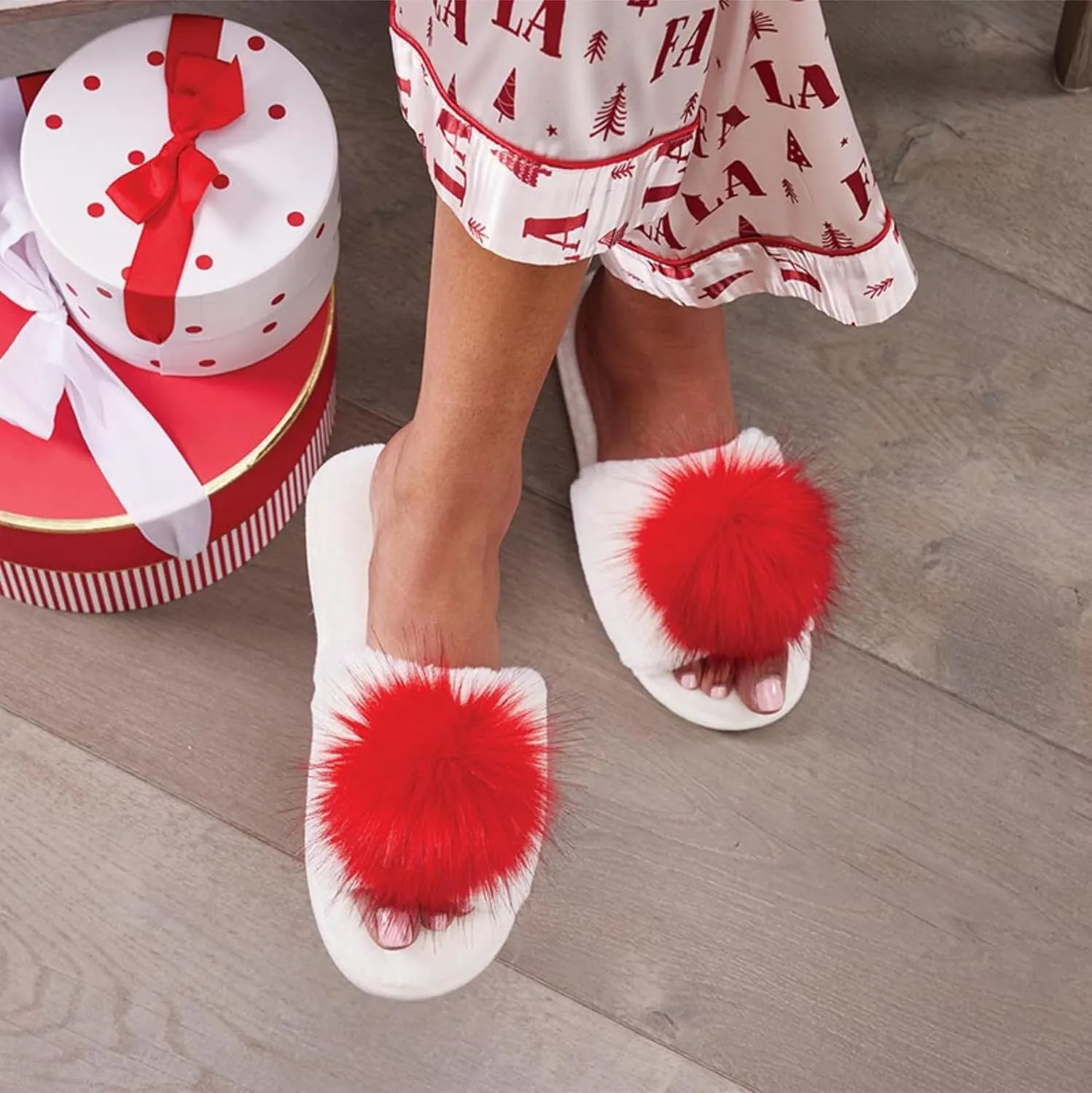 Bella Ultra Soft Plush Indoor House Slippers With Fuzzy Pom Pom, Plush Polyester Daisy White and Red, Medium (US 7-8)
