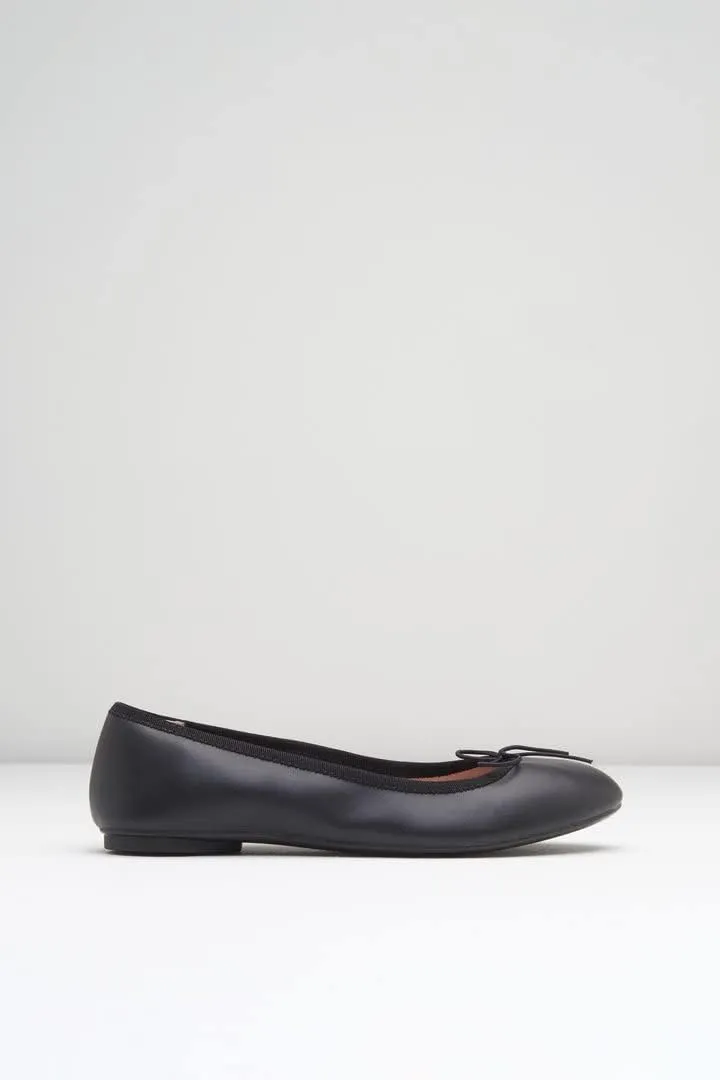 Bloch Women's Arpina Ballet Flat