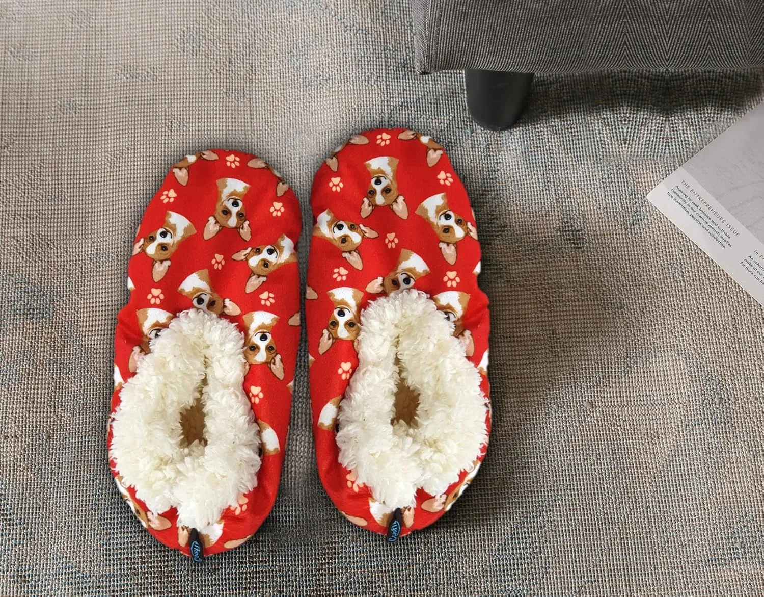 Chihuahua Super Soft Womens Slippers - One Size Fits Most - Cozy House Slippers - Non Skid Bottom - perfect for Chihuahua gifts