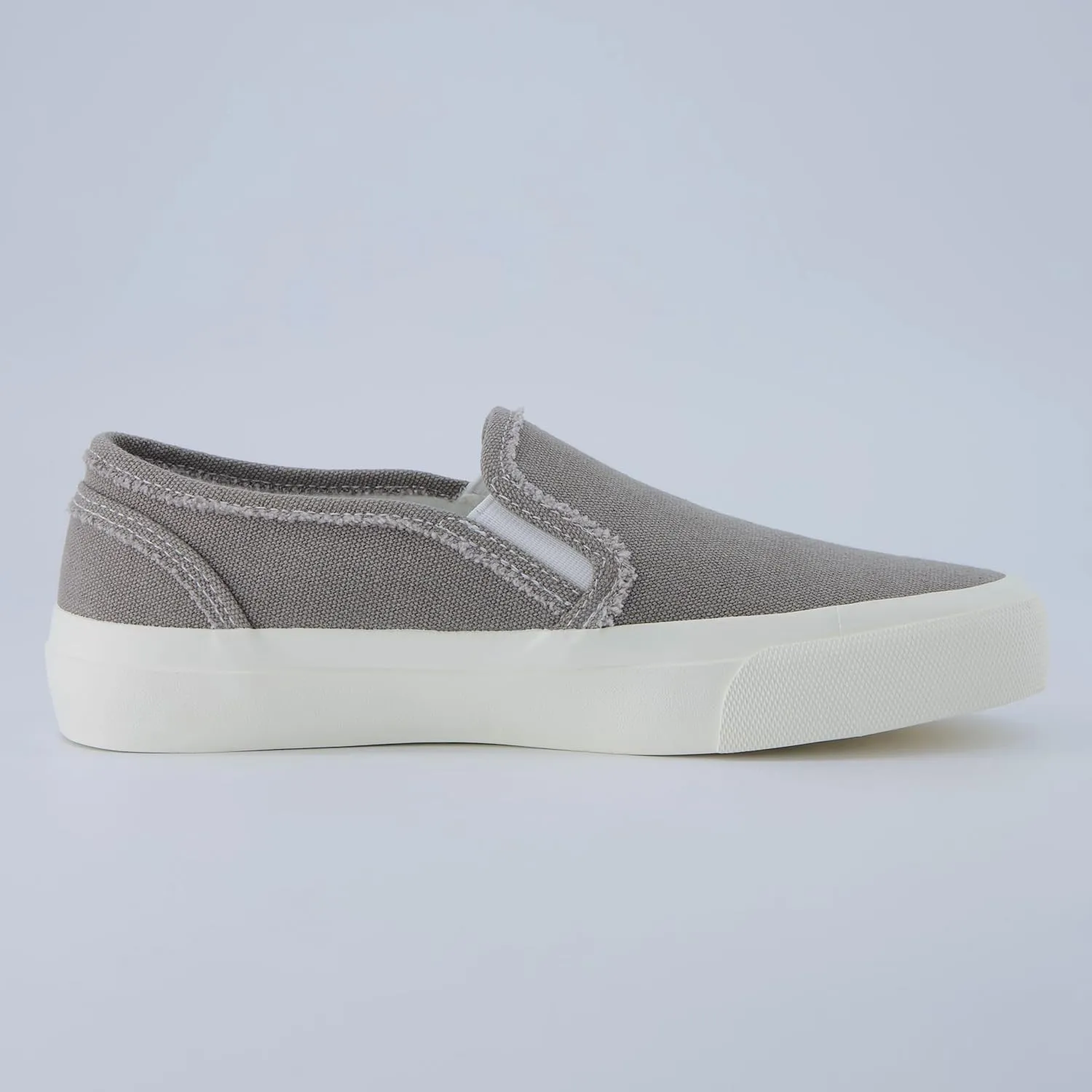 CUSHIONAIRE Fulton Women’s Slip-On Sneaker – Frayed Canvas Casual Shoe with Memory Foam & Flexible Outsole
