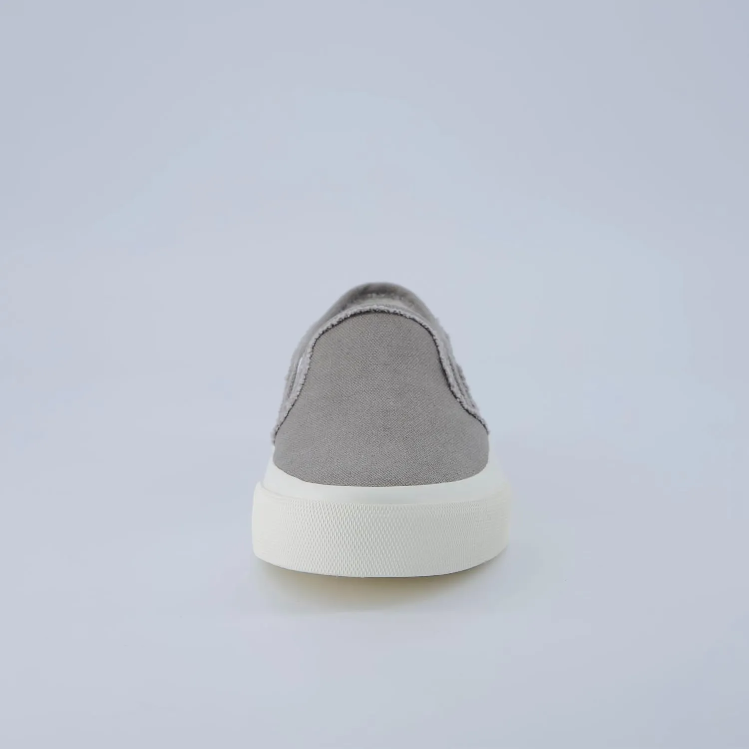 CUSHIONAIRE Fulton Women’s Slip-On Sneaker – Frayed Canvas Casual Shoe with Memory Foam & Flexible Outsole