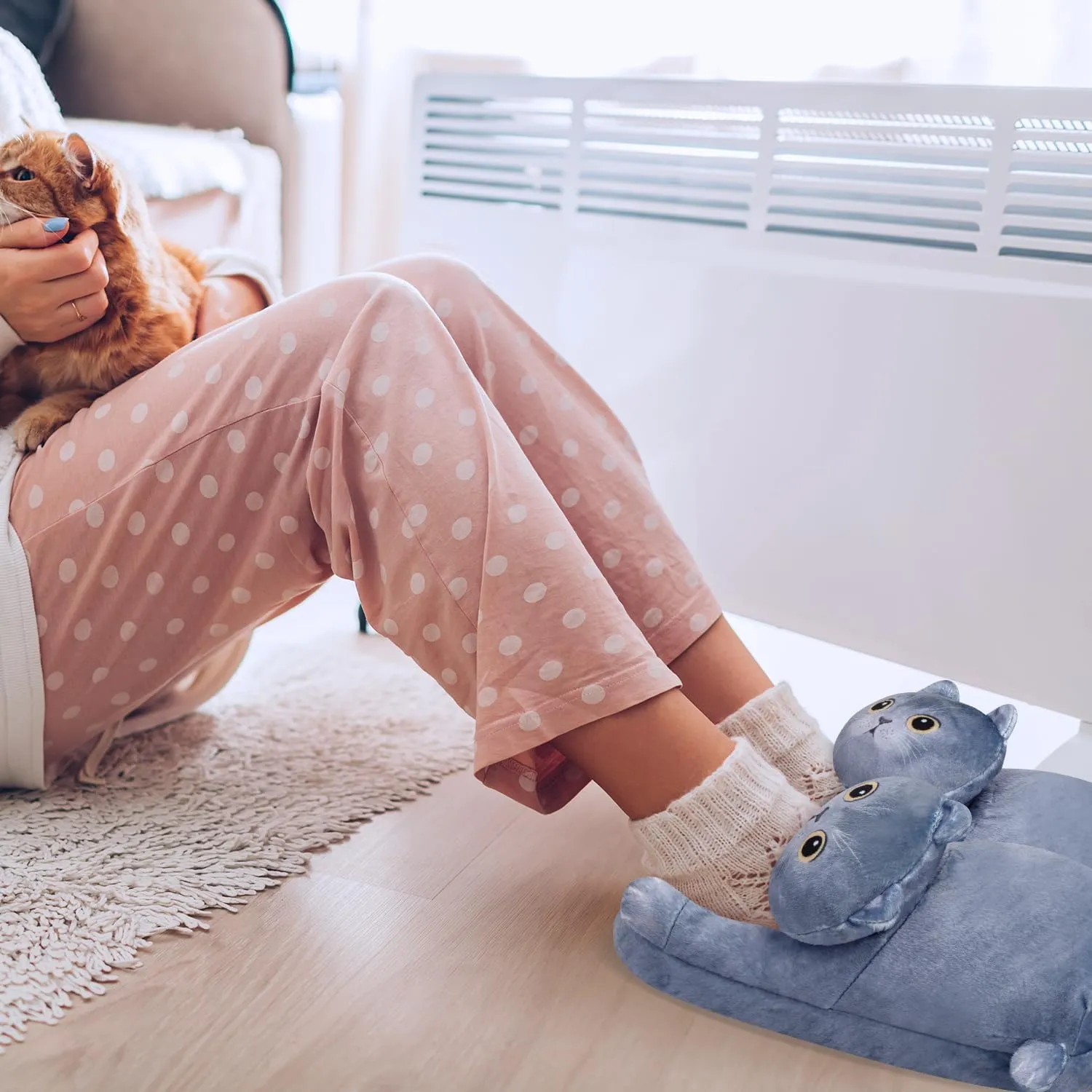Cute Fuzzy Cat Slippers for Women Indoor and Outdoor, Funny Animal Winter Warm Memory Foam House Slippers, Gifts for Women and Cat lovers