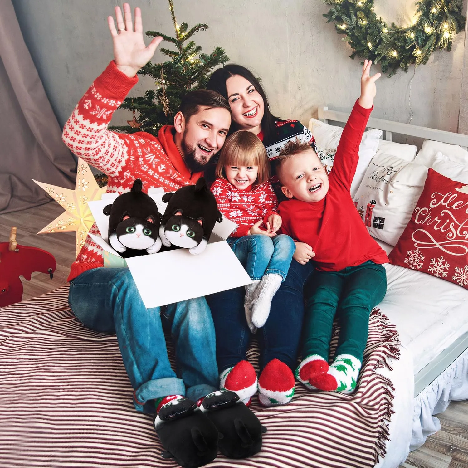 Cute Fuzzy Cat Slippers for Women Indoor and Outdoor, Funny Animal Winter Warm Memory Foam House Slippers, Gifts for Women and Cat lovers