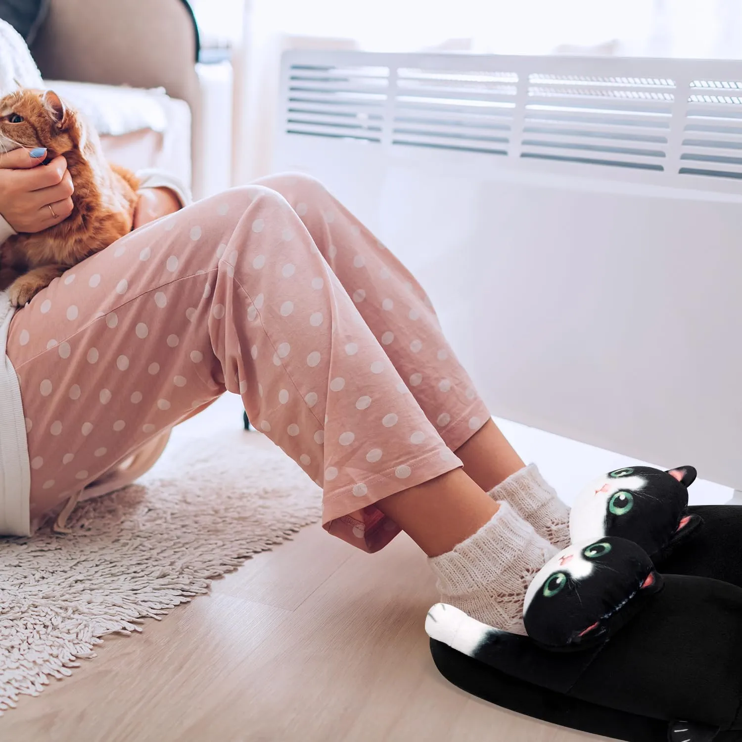 Cute Fuzzy Cat Slippers for Women Indoor and Outdoor, Funny Animal Winter Warm Memory Foam House Slippers, Gifts for Women and Cat lovers