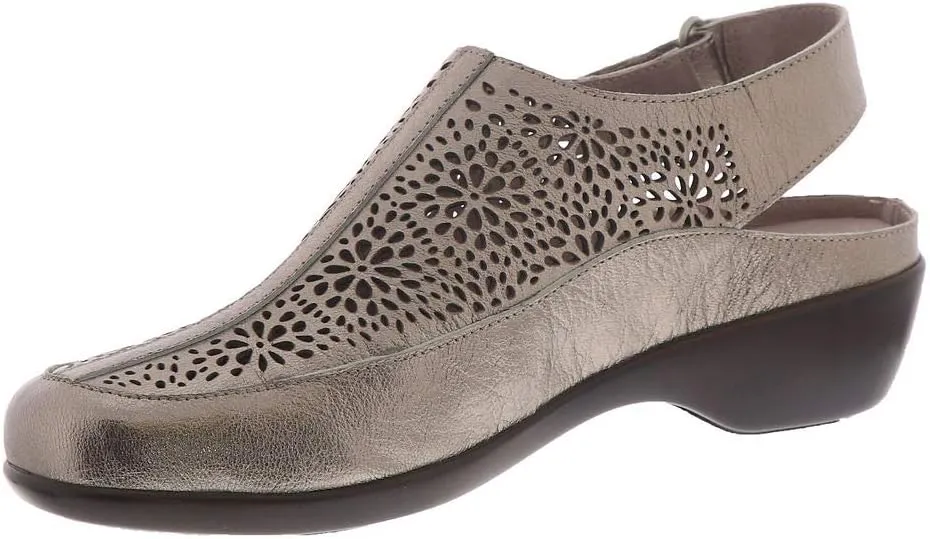Easy Spirit Women's Dawn Clog