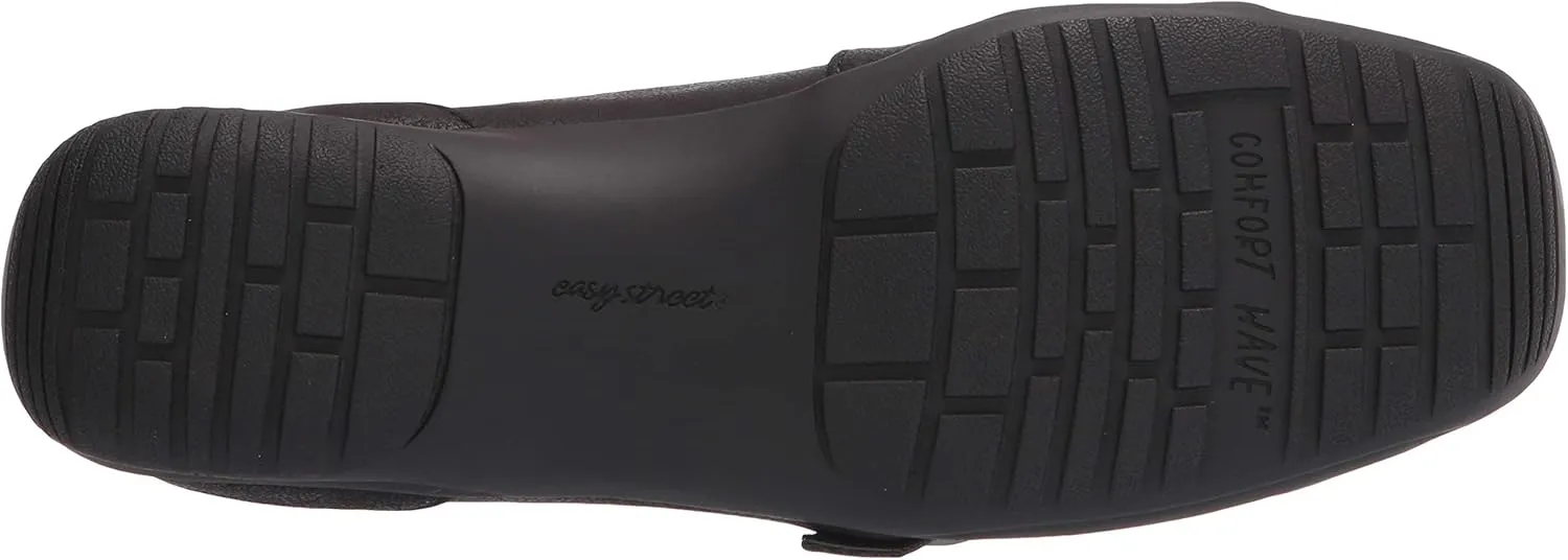 Easy Street Women's Cinnamon Sneaker