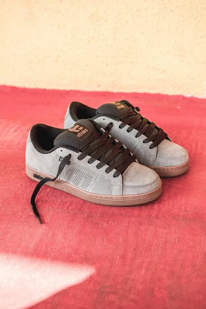 Etnies - Kingpin - Men's Skateboarding Shoe Classic Puffy Sustainable, Comfortable & Durable Footwear with Die-Cut EVA Insole