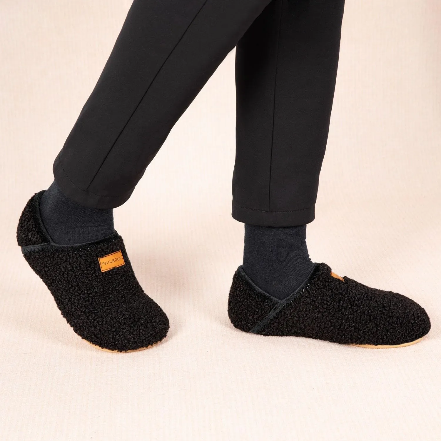 House Slippers for Women Soft-Lightweight House Shoes Men’s Furry Slippers Socks with Rubber Sole for Indoor Outdoor Use