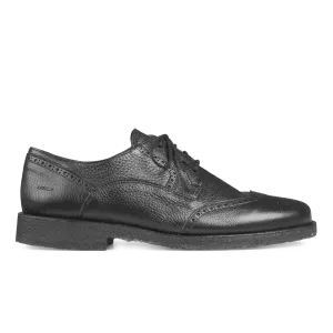 Lace-up shoe with hole pattern