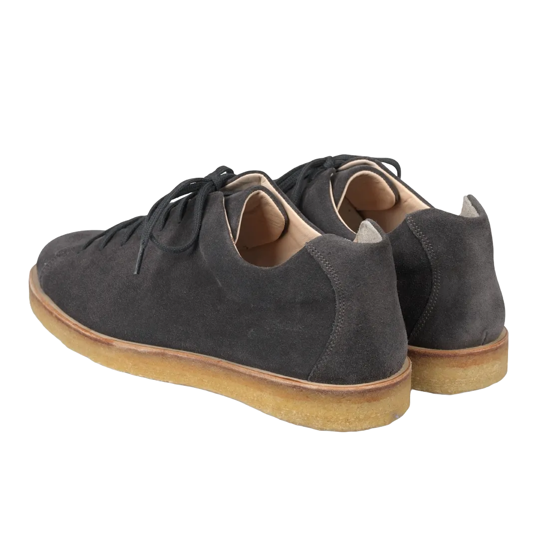 Lace-up shoe