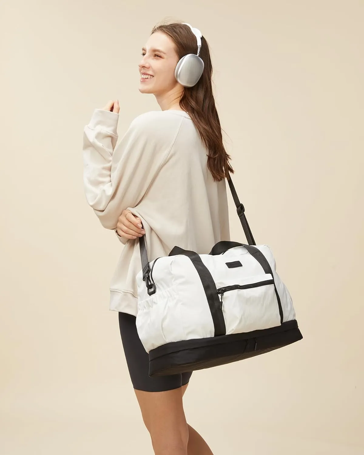 LOVEVOOK Weekender Bags for Women, Gym Bag with Shoe Compartment, Travel Duffel Bags with Toiletry Bag, Personal Item Tote Bag- Black and White