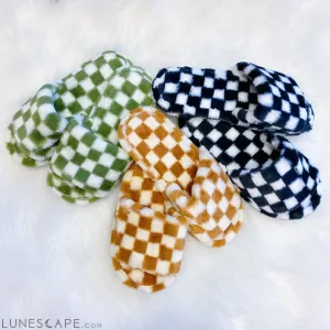 Luxe Lounge Checker Cozy Slippers