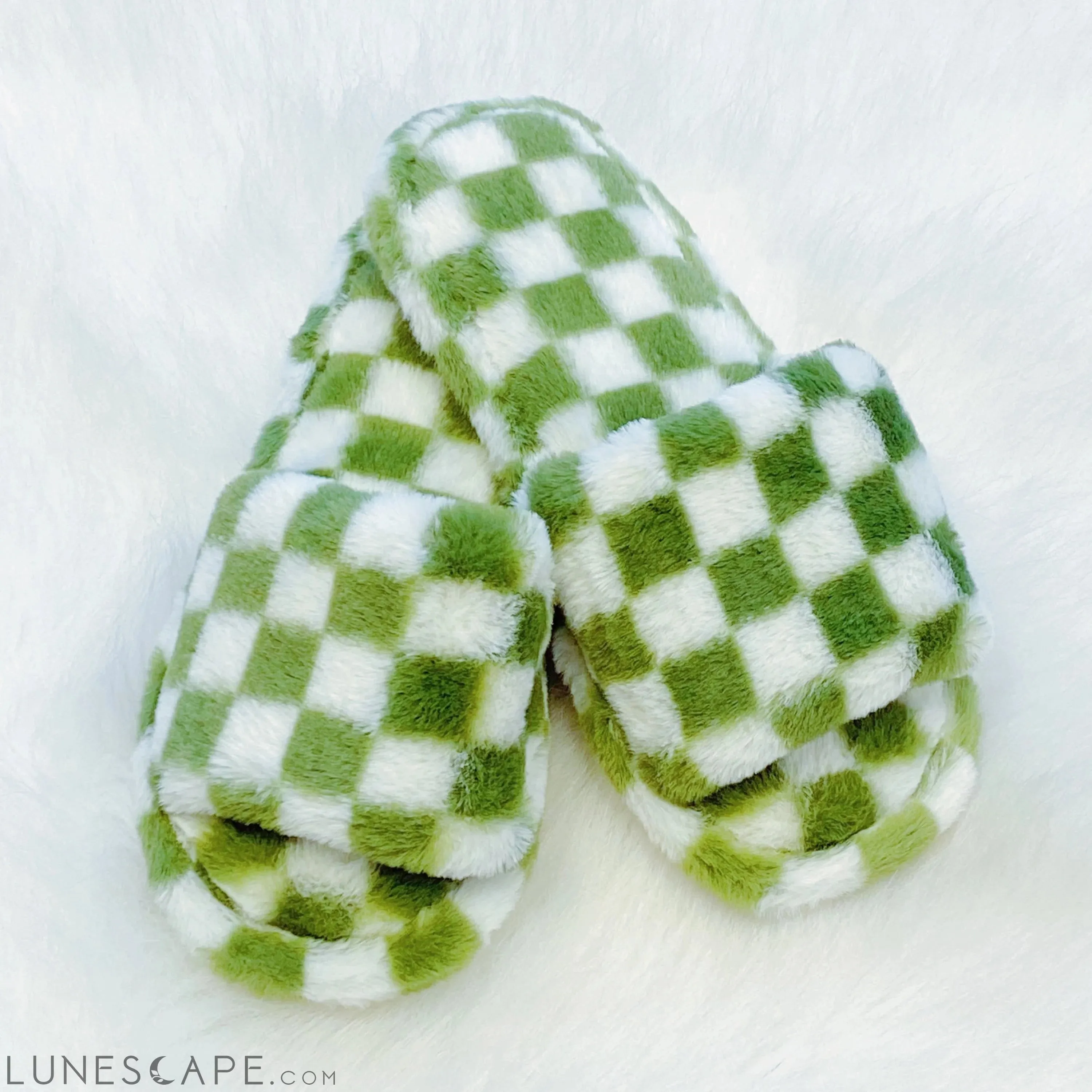 Luxe Lounge Checker Cozy Slippers