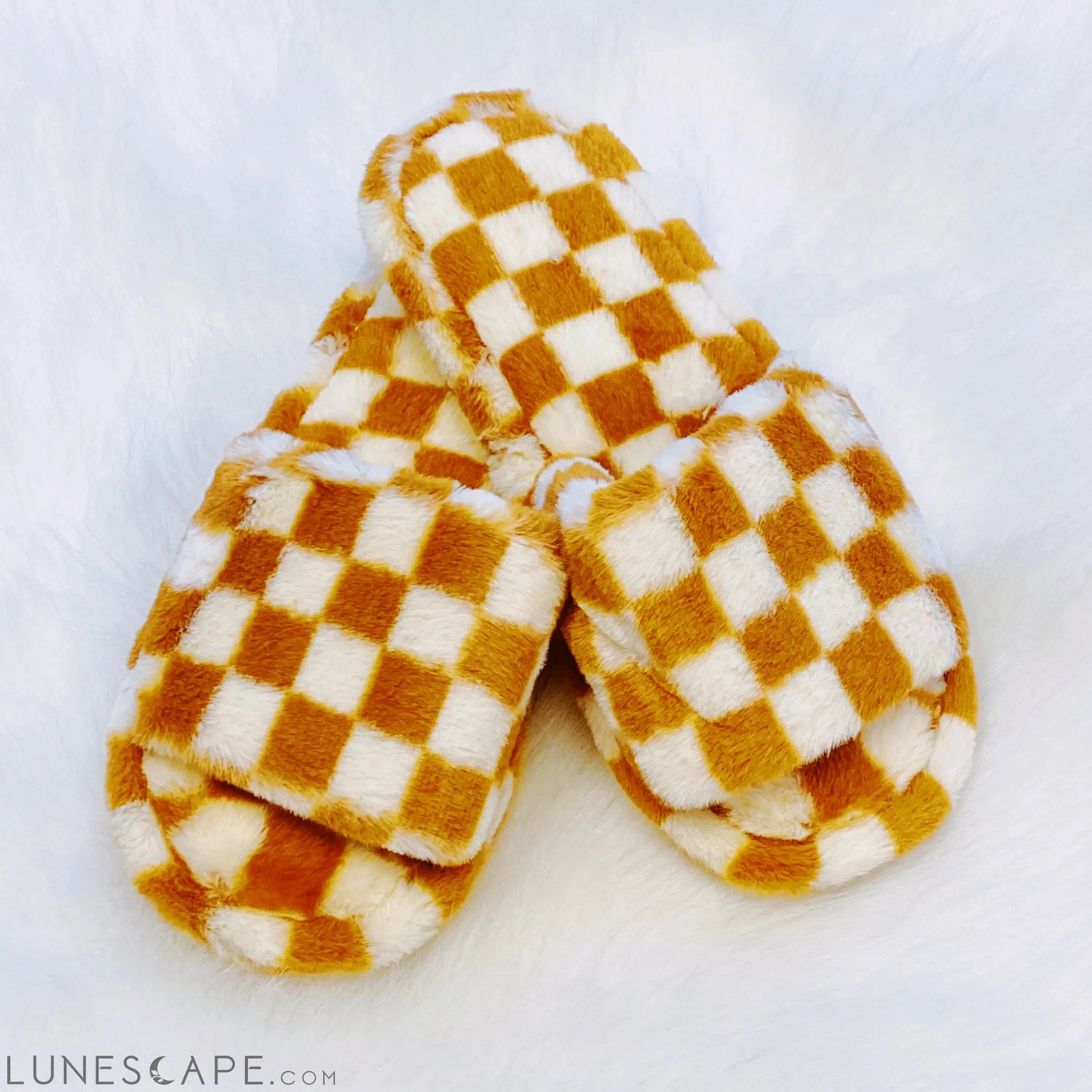 Luxe Lounge Checker Cozy Slippers