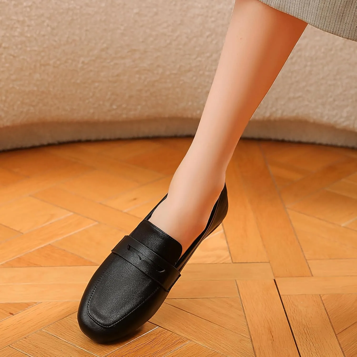 MASIKA Women's Fashionable Loafers, Cowhide Soft Soled Loafers, Square Toe Minimalist Work Shoes, Flat Shoes, and White Penny Loafers.