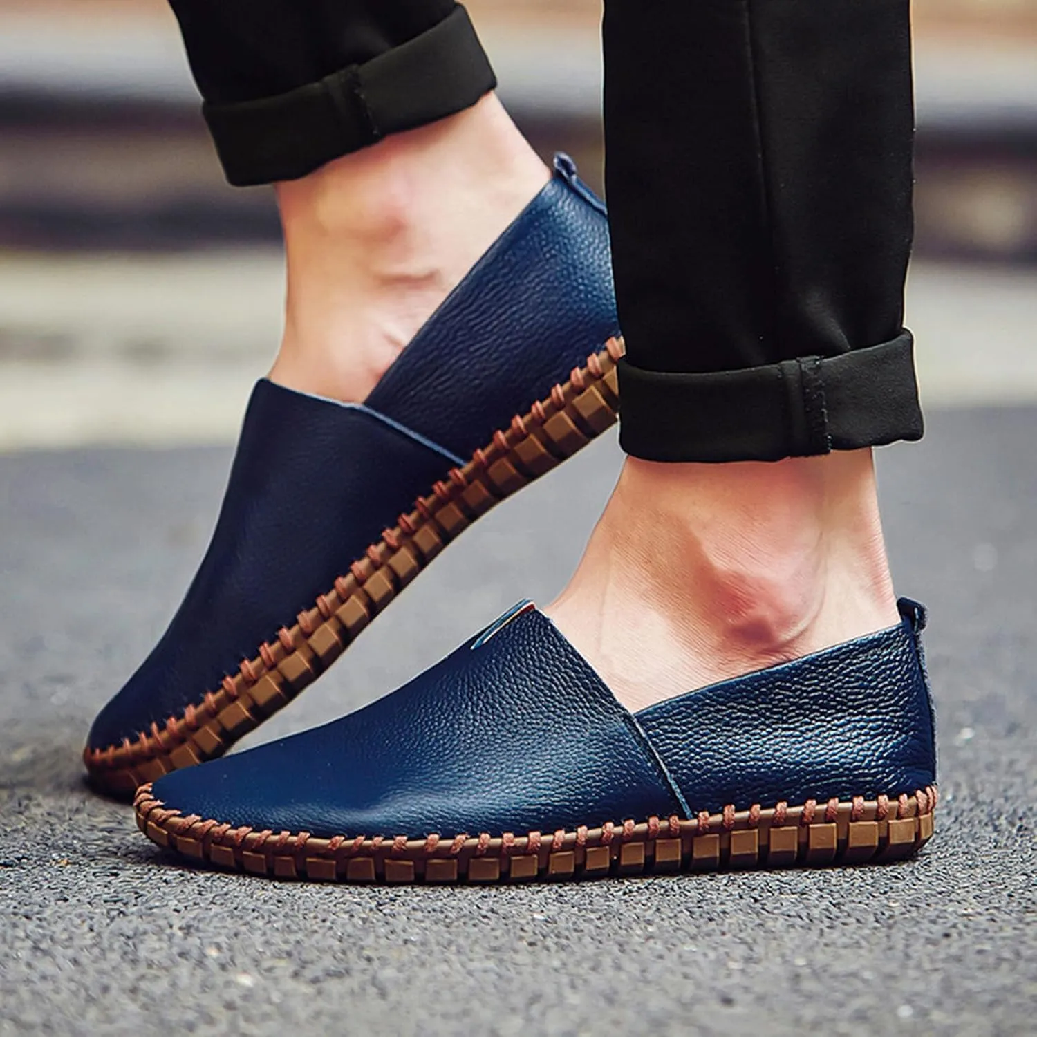 Men's Retro Hand-Stitched Leather Soft-Soled Loafers Fashion Casual Comfortable Soft Non-Slip Walking Shoes