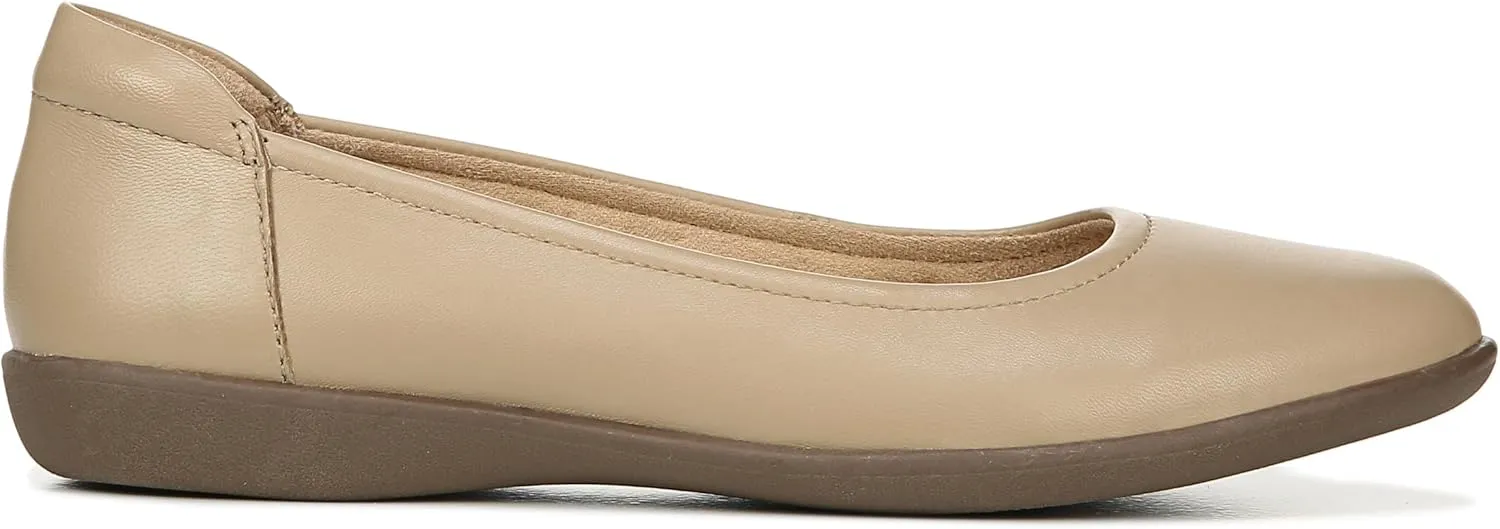 Naturalizer Women's Flexy Round Toe Ballet Flat