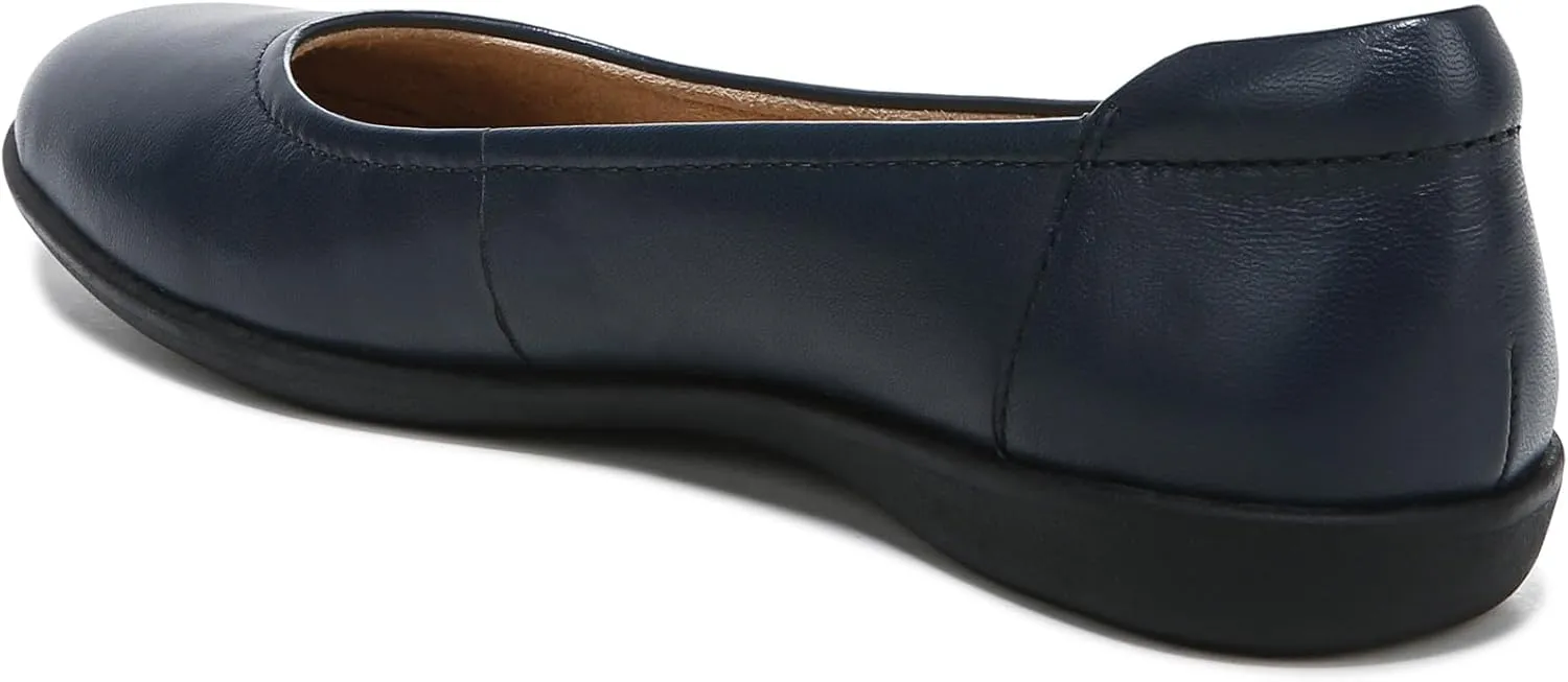 Naturalizer Women's Flexy Round Toe Ballet Flat