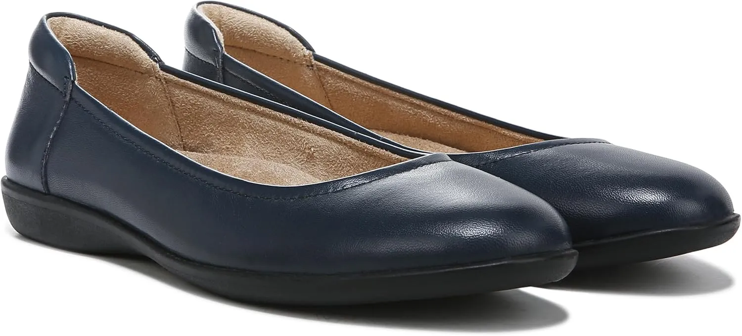 Naturalizer Women's Flexy Round Toe Ballet Flat