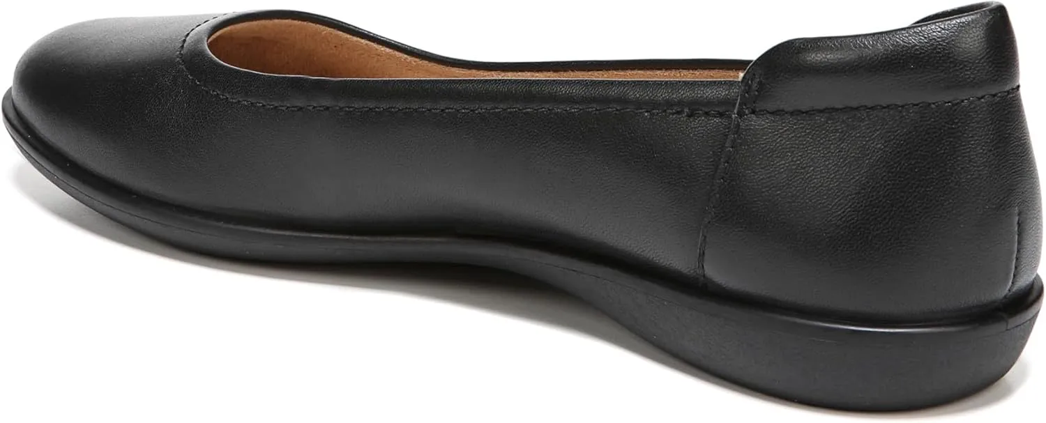Naturalizer Women's Flexy Round Toe Ballet Flat
