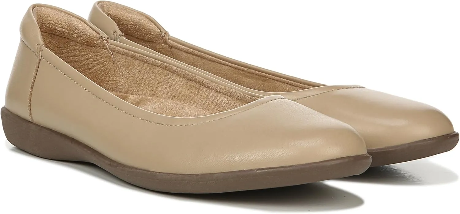 Naturalizer Women's Flexy Round Toe Ballet Flat