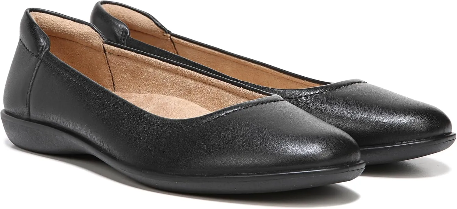 Naturalizer Women's Flexy Round Toe Ballet Flat