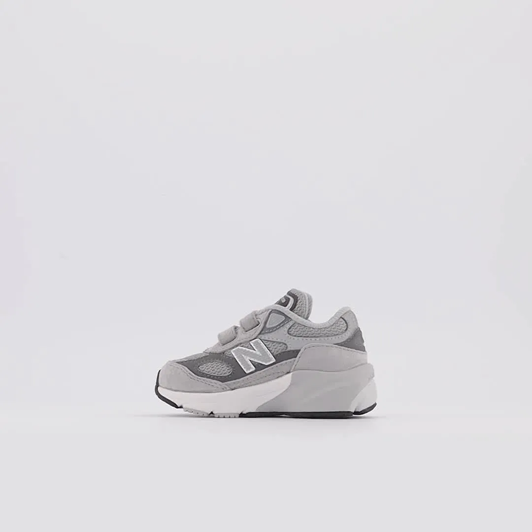 New Balance Unisex-Baby 990 V6 Hook and Loop Sneaker