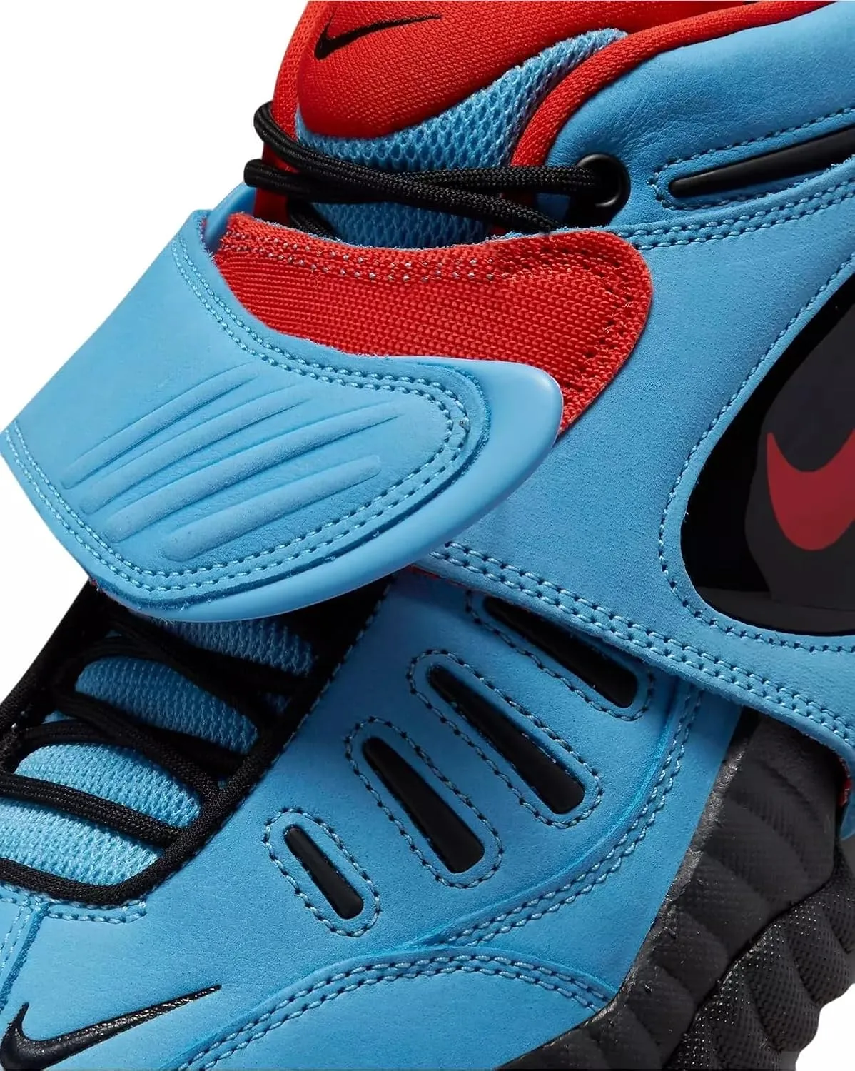 Nike Men's Basketball Shoe