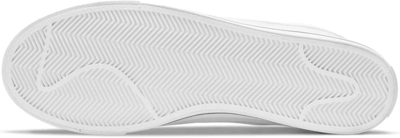 Nike Men's Classic Basketball Shoe