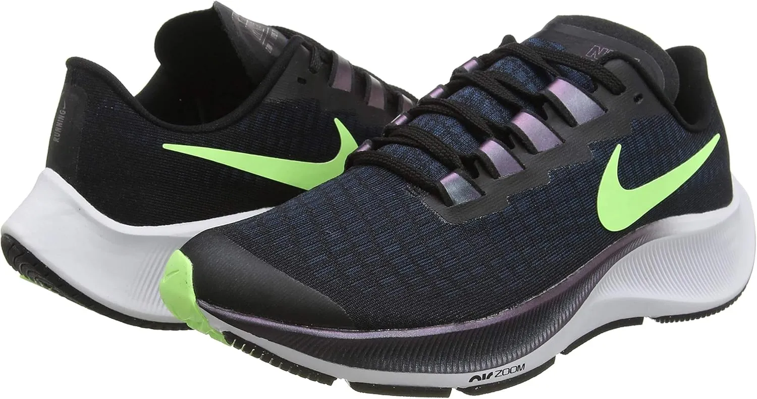 NIKE Unisex Stroke Running Shoe