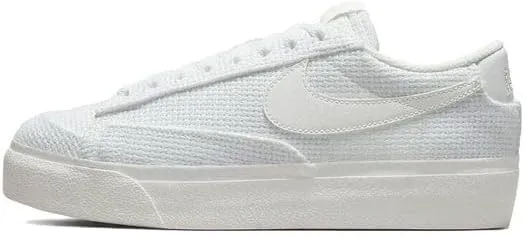 NIKE Women's Flex Supreme TR 5 Cross Training Shoe