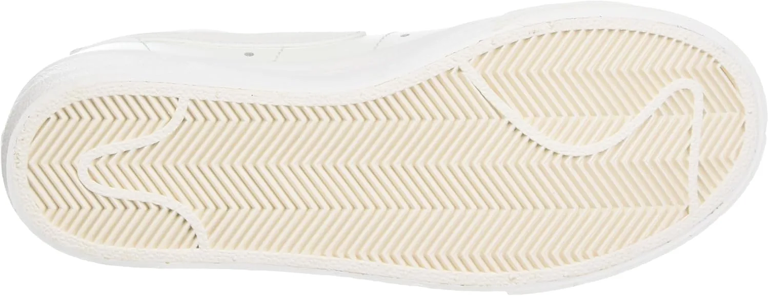 NIKE Women's Flex Supreme TR 5 Cross Training Shoe