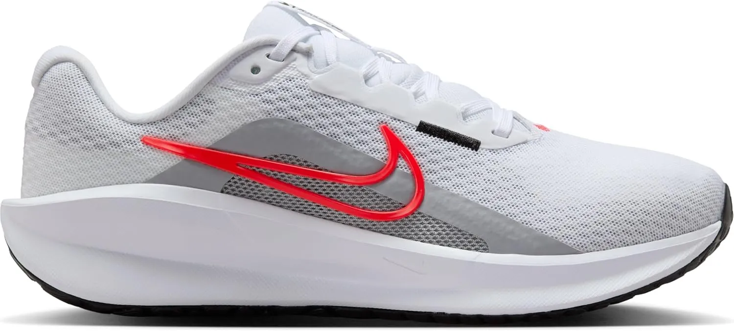 Nike Women's Road Running Shoe