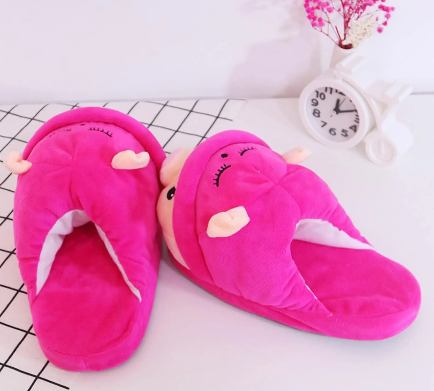 Sheep slippers Interesting animal shoes Warm keeping plush adult cartoon slippers for men and women at home