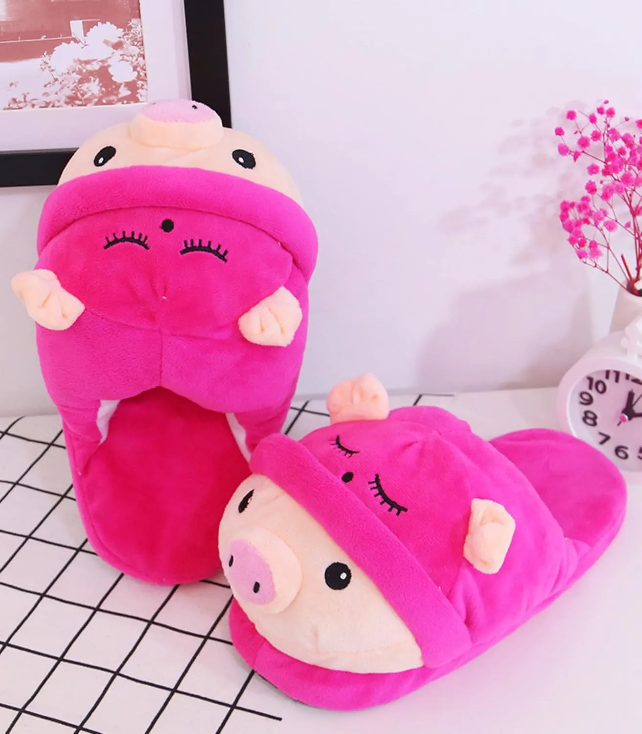 Sheep slippers Interesting animal shoes Warm keeping plush adult cartoon slippers for men and women at home
