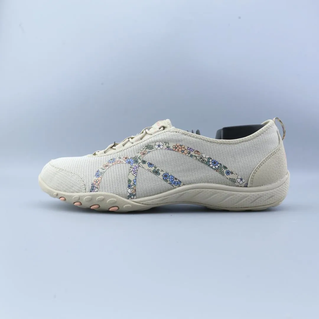 SKECHERS BREATH EASY FLOWER GAZE