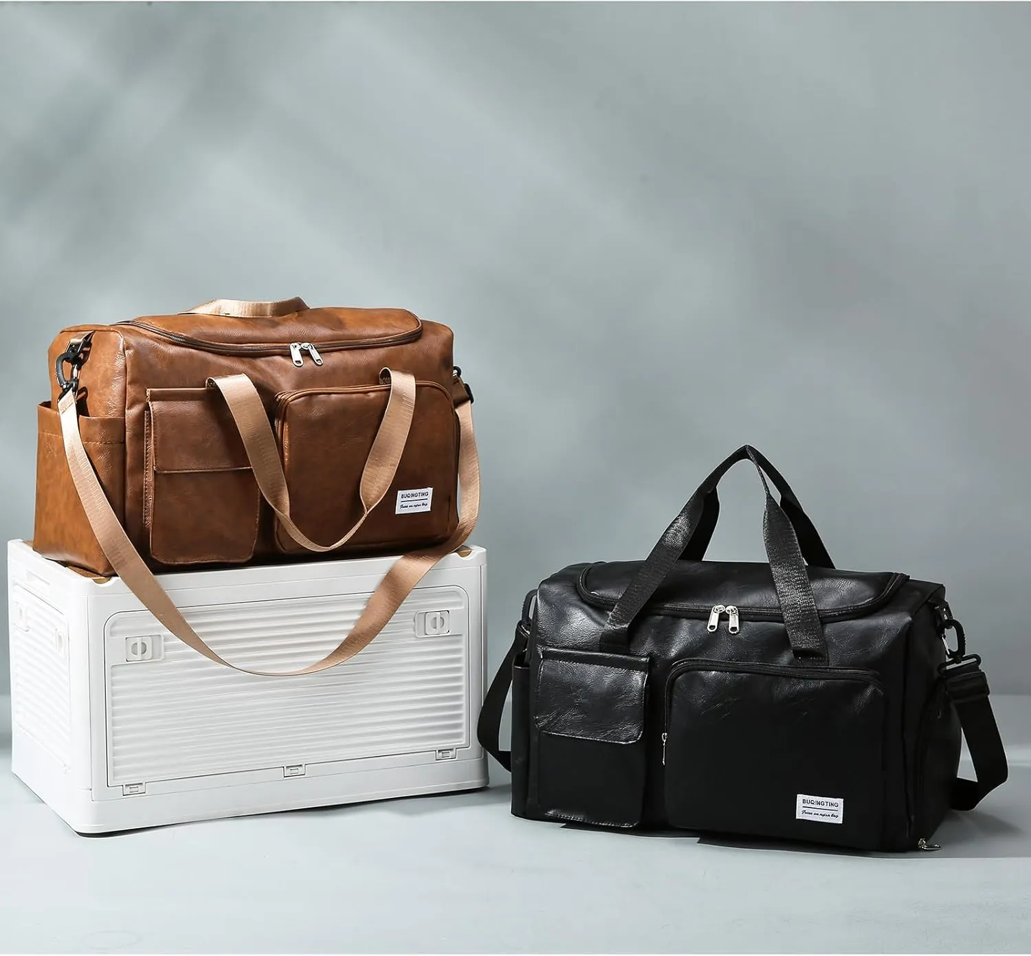 Small Gym Bag for Women, Travel Duffle Bag Carry On Weekender Bag with Shoe Compartment