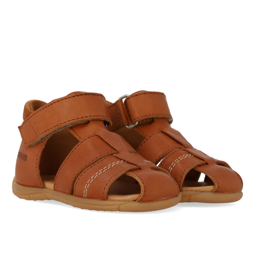 The child's first sandal with contrast stitching