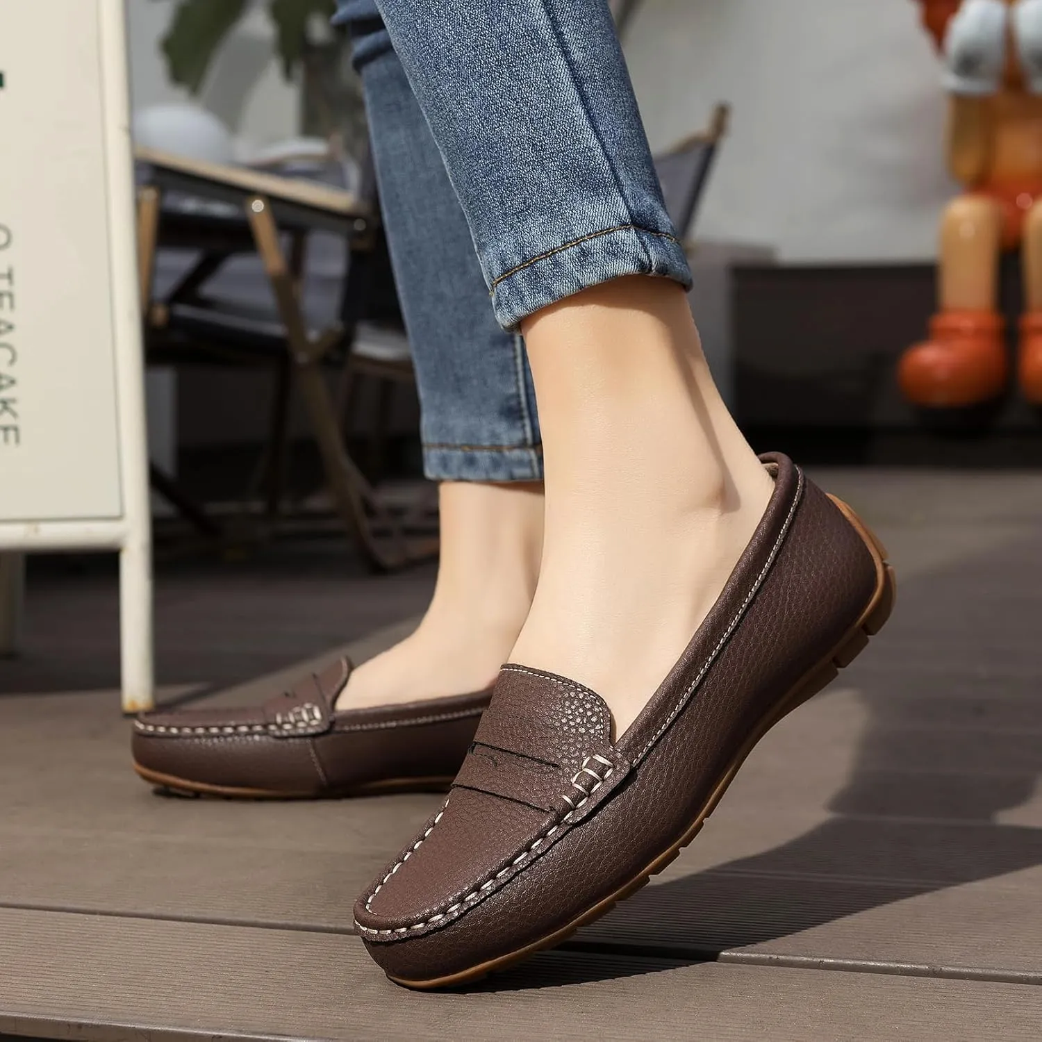 Women's Comfortable & Lightweight Leather Penny Loafers Slip-Ons Cute Business Casual Dress Shoes Work Office Flats Everyday Walking Shoes Driving Mocs for Women