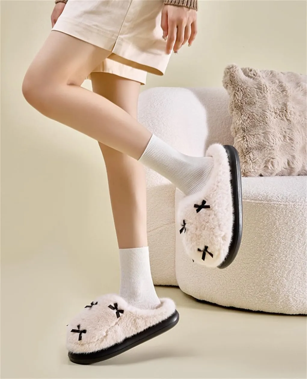 Women's Cute Plush Home Butterfly Knot Cotton Comfortable Thick Bottom Outdoor Winter Indoor Soft Warm Slippers