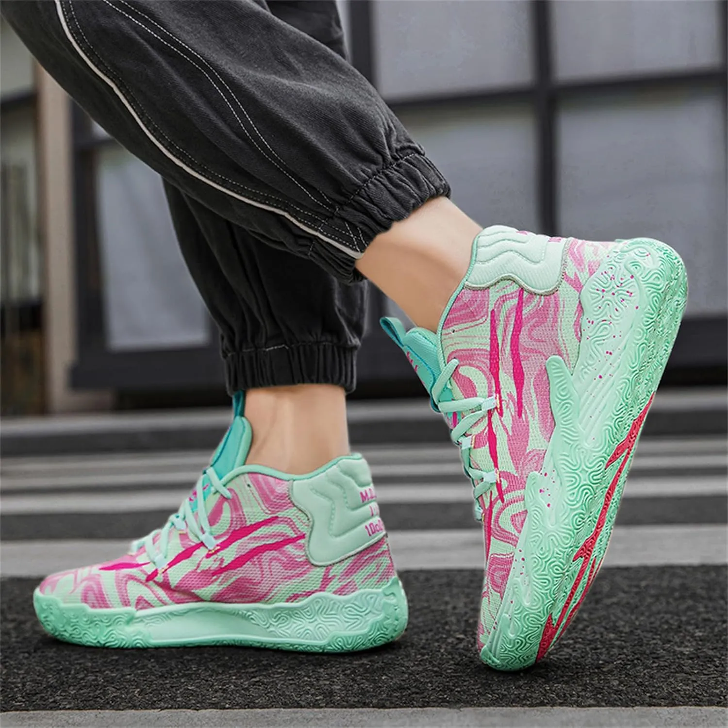 Womens Lightweight Lace Up High Top Fashion Basketball Shoes Soft Non-Slip Running Tennis Volleyball Sneakers Classic Sports Shoes