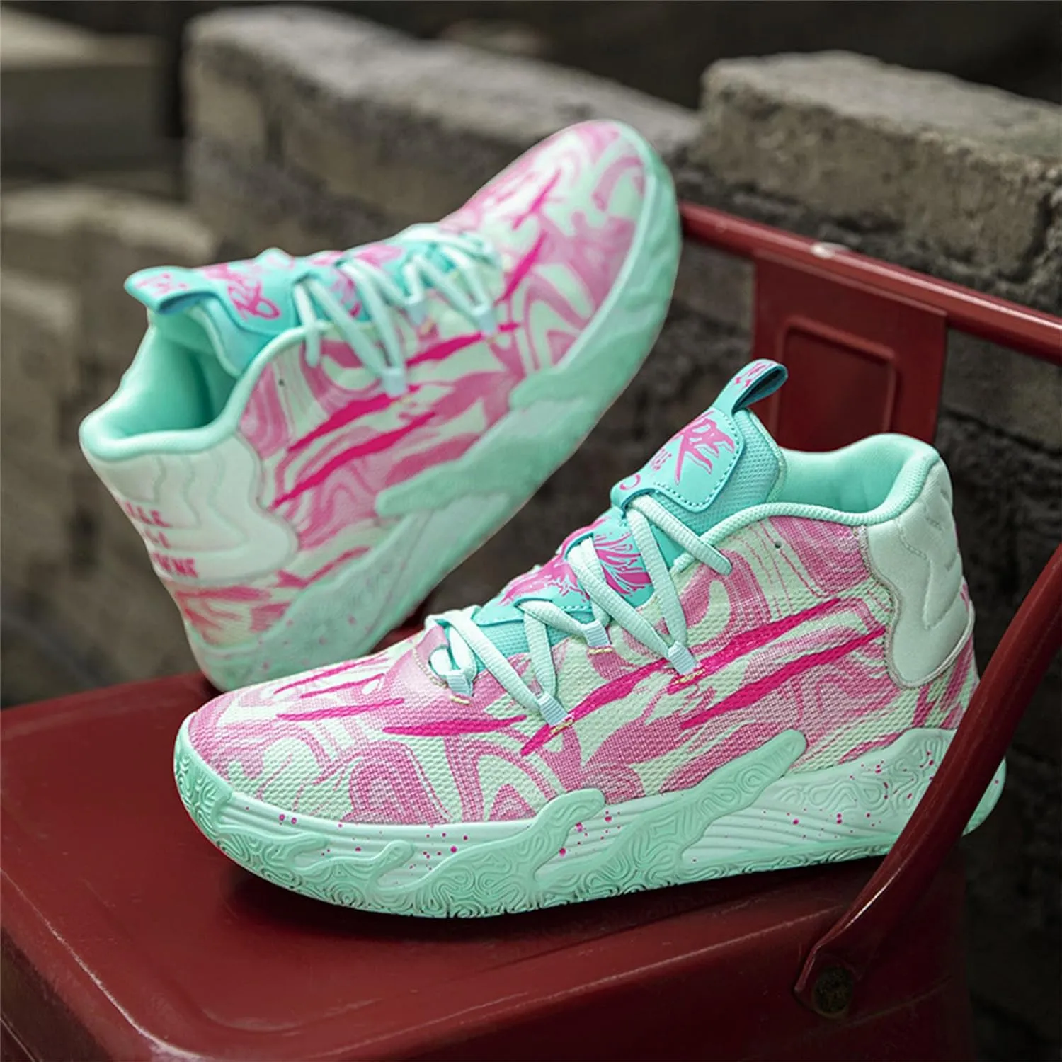 Womens Lightweight Lace Up High Top Fashion Basketball Shoes Soft Non-Slip Running Tennis Volleyball Sneakers Classic Sports Shoes