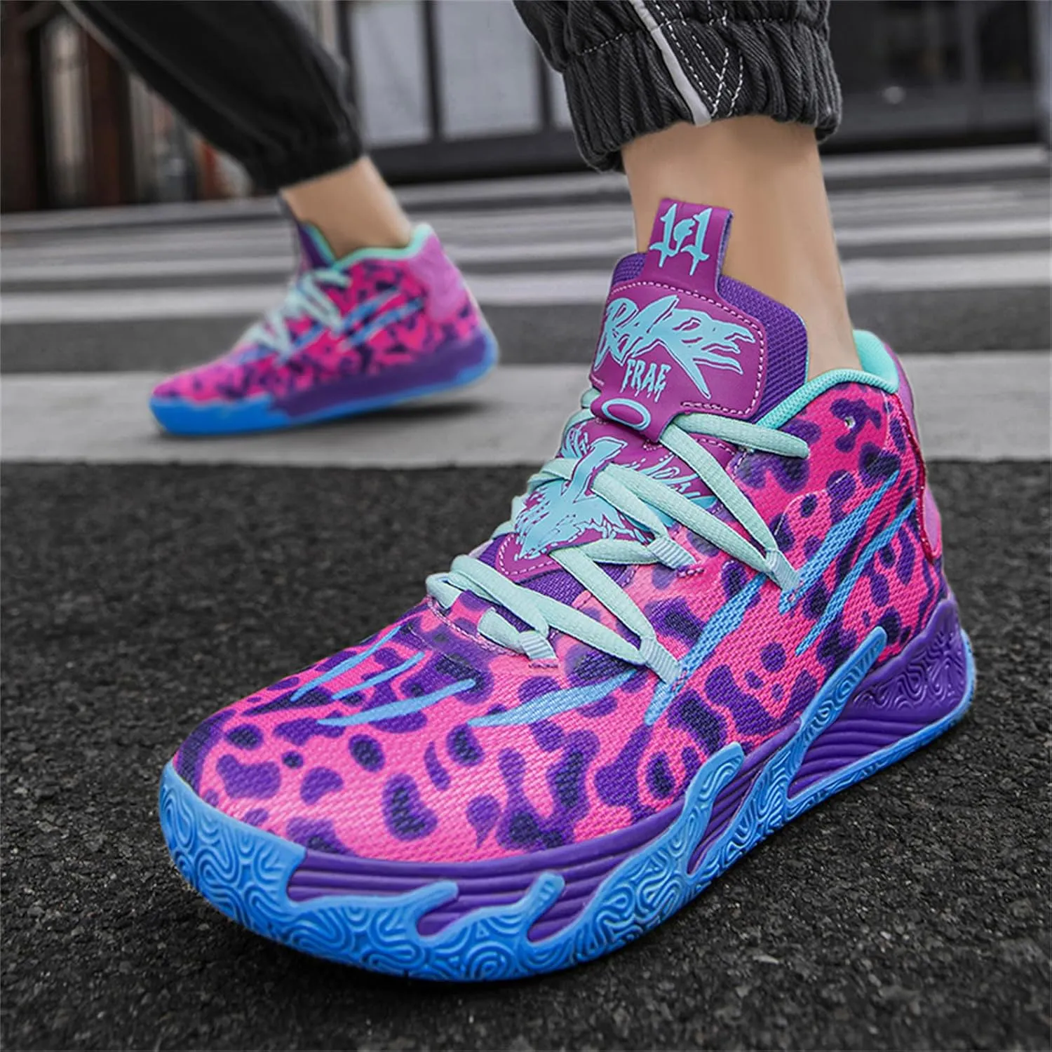 Womens Lightweight Lace Up High Top Fashion Basketball Shoes Soft Non-Slip Running Tennis Volleyball Sneakers Classic Sports Shoes