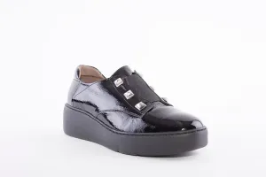 WONDERS - A-8334 SLIP-ON WEDGE SHOE - BLACK PATENT