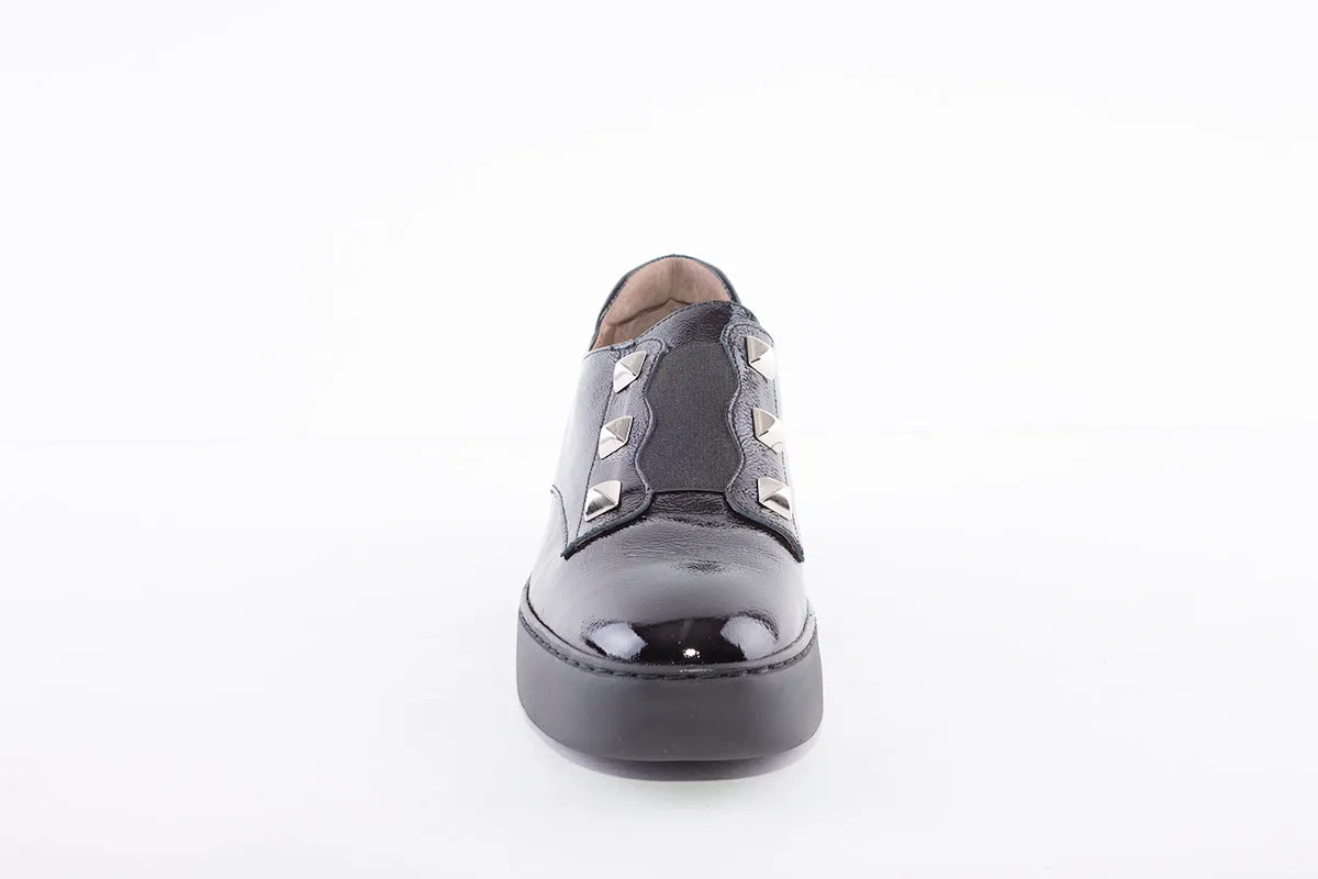 WONDERS - A-8334 SLIP-ON WEDGE SHOE - BLACK PATENT